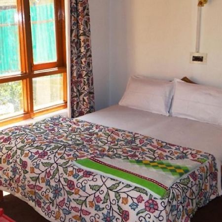 Hayat Hotel Pahalgām 외부 사진