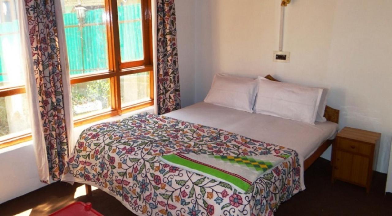 Hayat Hotel Pahalgām 외부 사진